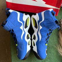 Load image into Gallery viewer, Nike Air Max Royal Griffey 1s Size 12
