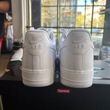 Load image into Gallery viewer, Nike Supreme Air Force 1s Size 11
