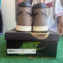 Load image into Gallery viewer, Jordan Palomino 1s Size 8
