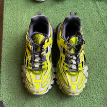 Load image into Gallery viewer, Balenciaga Track2s Size 42
