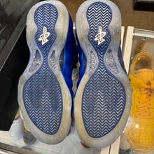Load image into Gallery viewer, Nike International Blue Foamposites Size 13
