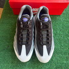 Load image into Gallery viewer, Nike Persian Violet Air Max 95s Size 10.5
