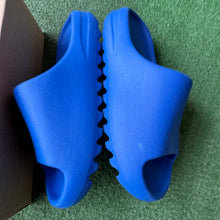 Load image into Gallery viewer, Yeezy Azure Slides Size 10
