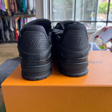 Load image into Gallery viewer, Louis Vuitton Trainers Size 9.5UK

