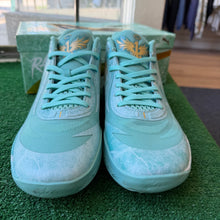 Load image into Gallery viewer, Puma Lunar New Year LaMelo Ball MB.02s Size 11
