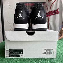 Load image into Gallery viewer, Jordan White Thunder 4s Size 9

