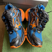 Load image into Gallery viewer, Balenciaga Runners Size 46
