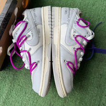 Load image into Gallery viewer, Nike OFF WHITE Lot 28 Low Dunks Size 5.5
