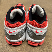 Load image into Gallery viewer, Nike Bright Crimson Vomero 5s Size 12
