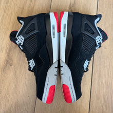 Load image into Gallery viewer, Jordan Bred 4s Size 9
