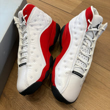 Load image into Gallery viewer, Jordan Chicago 13s Size 11.5
