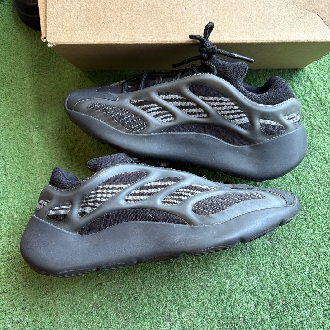 Yeezy Alvah 700 V3s Size 10.5