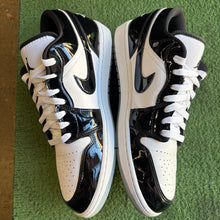 Load image into Gallery viewer, Jordan Concord SE 1s Size 12
