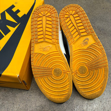 Load image into Gallery viewer, Jordan Taxi 1s Size 10
