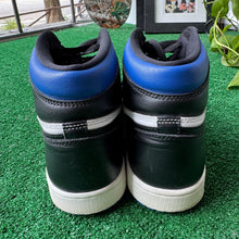Load image into Gallery viewer, Jordan Royal Toe 1s Size 10.5

