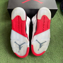 Load image into Gallery viewer, Jordan Fire Red (Black Tongue) 5s Size 7Y
