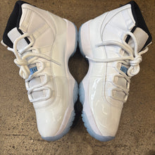 Load image into Gallery viewer, Jordan Legend Blue 11s Size 8
