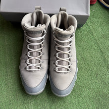 Load image into Gallery viewer, Jordan Cool Grey 9s Size 11
