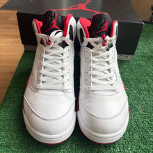 Load image into Gallery viewer, Jordan Fire Red 5s Size 11.5

