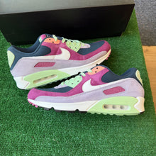 Load image into Gallery viewer, Nike Light Bordeaux NRG Air Max 90 Size 11.5
