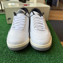 Load image into Gallery viewer, Jordan Black White 2/3s Size 11
