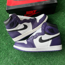 Load image into Gallery viewer, Jordan Court Purple 1s Size 10.5
