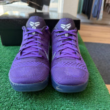 Load image into Gallery viewer, Nike Kobe Moonwalker Protro Low 9s Size 8
