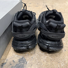 Load image into Gallery viewer, Balenciaga Tracks Size 45
