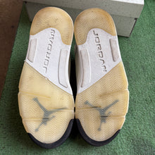 Load image into Gallery viewer, Jordan Sail 5s Size 9
