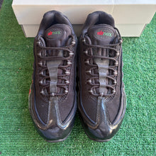 Load image into Gallery viewer, Nike x Undefeated Air Max 95s Size 9.5
