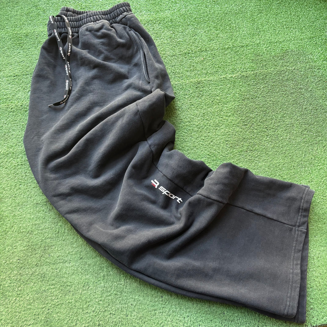 Raspberry Hills Sweatpants Size L