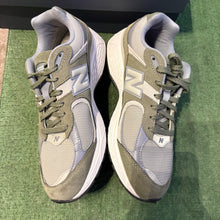 Load image into Gallery viewer, New Balance Olive Light Khaki 2002Rs Size 9
