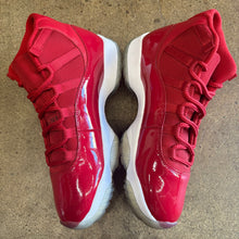 Load image into Gallery viewer, Jordan Win Like 96 11s Size 10

