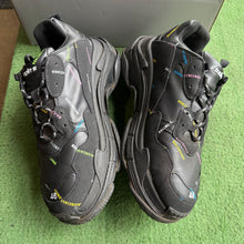 Load image into Gallery viewer, Balenciaga Triple S Size 46
