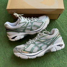 Load image into Gallery viewer, ASICS Shamrock Rock GT-2160s Size 8
