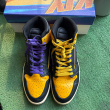 Load image into Gallery viewer, Omni In A Hellcat High Tops Size 11.5
