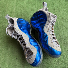 Load image into Gallery viewer, Nike Sport Royal Foamposites Size 11.5
