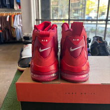 Load image into Gallery viewer, Nike Air DT Max 96s Size 9
