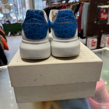 Load image into Gallery viewer, Alexander McQueen Oversized Size 43.5
