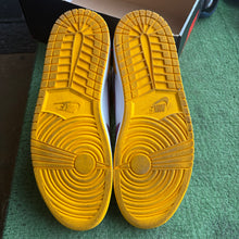 Load image into Gallery viewer, Jordan Brotherhood 1s Size 13
