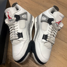 Load image into Gallery viewer, Jordan White Cement 4s Size 8.5
