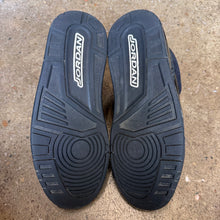 Load image into Gallery viewer, Jordan Black Cat 3s Size 9.5

