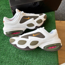 Load image into Gallery viewer, Nike Veneda Carter Air Max Muses Size 13.5W/12M
