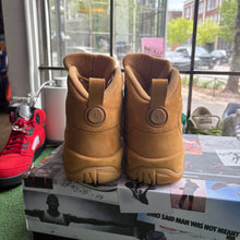Load image into Gallery viewer, Jordan Wheat 9 Boots Size 11
