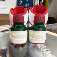 Load image into Gallery viewer, Jordan Origin 2s Size 8.5
