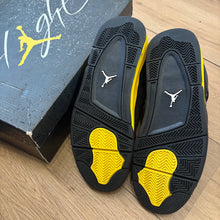 Load image into Gallery viewer, Jordan Yellow Thunder 4s Size 9.5
