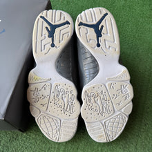 Load image into Gallery viewer, Jordan Flint 9s Size 10
