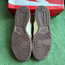 Load image into Gallery viewer, Nike Cacao Low Dunks Size 11W/9.5M
