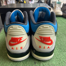 Load image into Gallery viewer, Jordan Rare Air 3s Size 14

