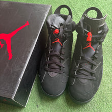 Load image into Gallery viewer, Jordan Infrared 6s Size 9.5
